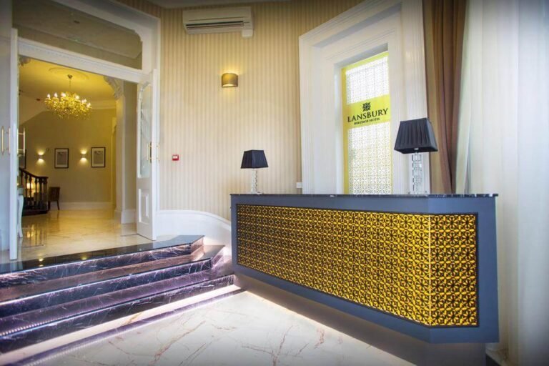 Poplar Hotel pic (1)