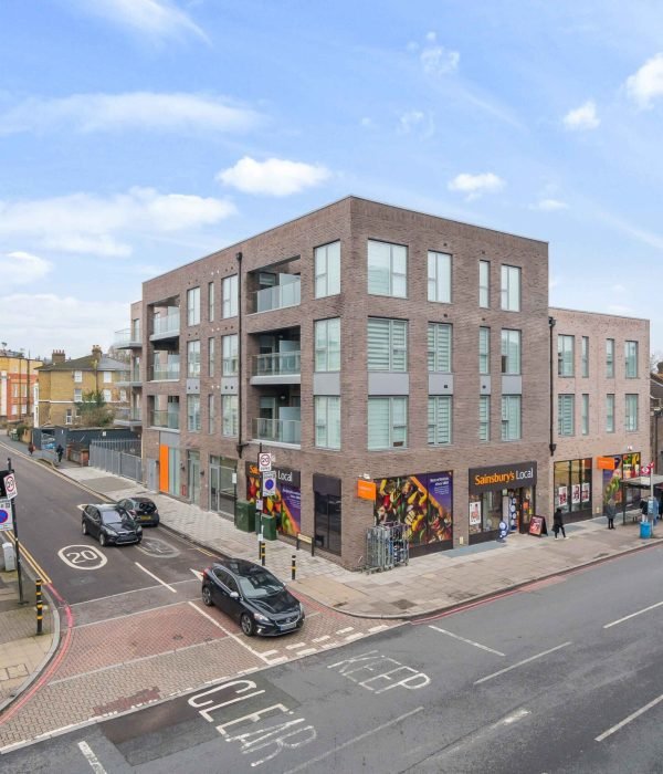 Lee High Road pic (6)