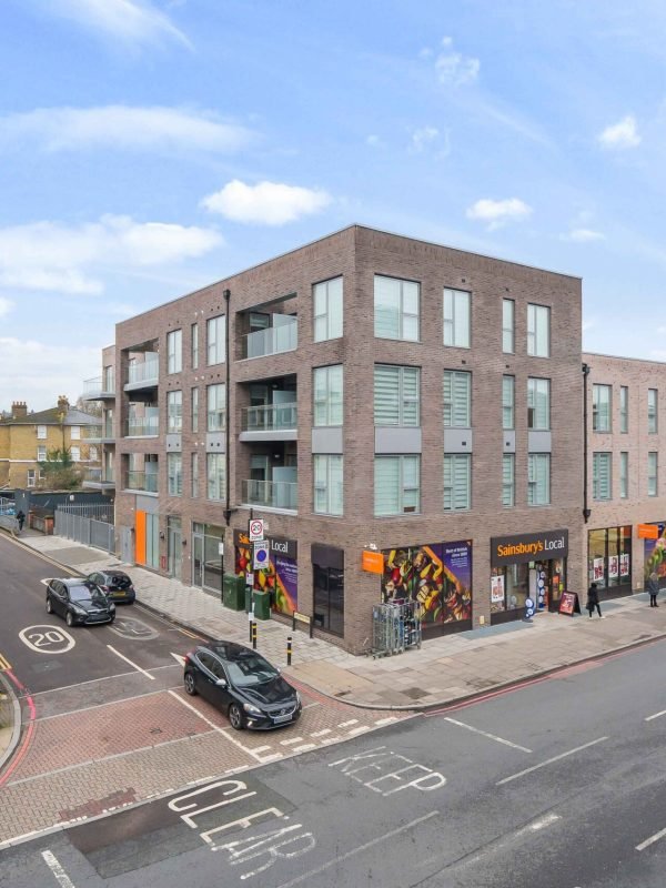 Lee High Road pic (6)